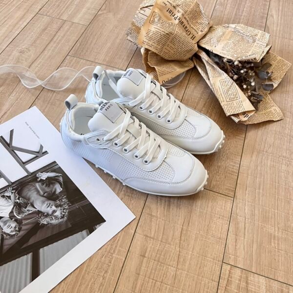 BAL Track 2 - Sneakers