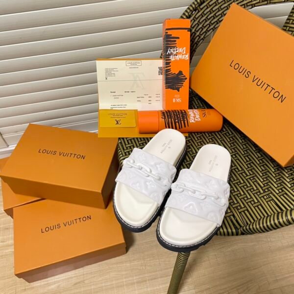 LV Pool Pillow Comfort - Slides