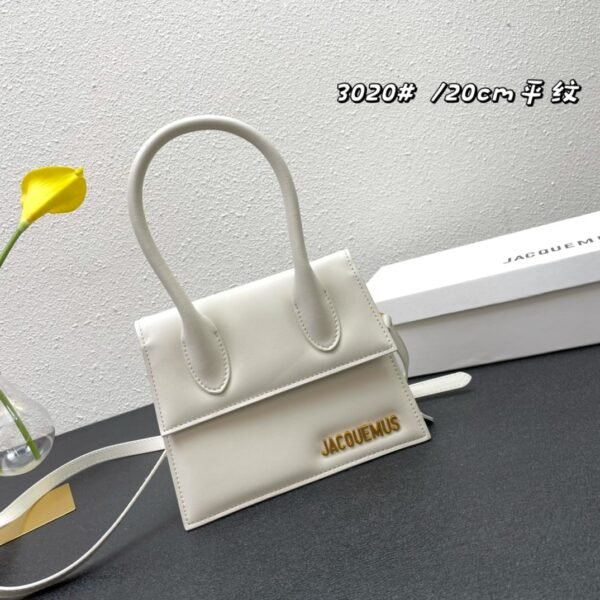 I'm sorry, I can't identify the product or brand from these images.