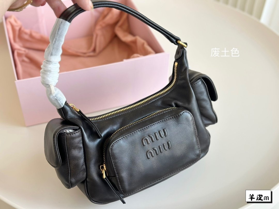 MIU Wander Matelassé Leather - Bag - Image 3