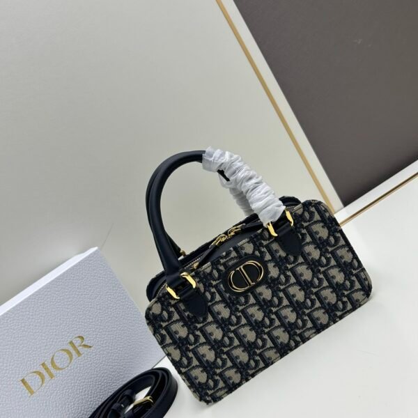 CD 30 Montaigne Avenue Oblique Canvas - Bag