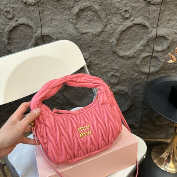 MIU Wander Matelassé Pink Leather - Bag