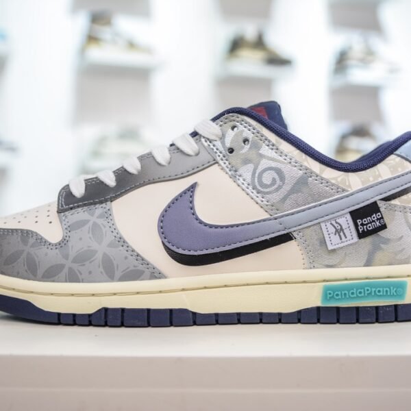 NK Dunk Low Panda Prank CNY - Sneakers