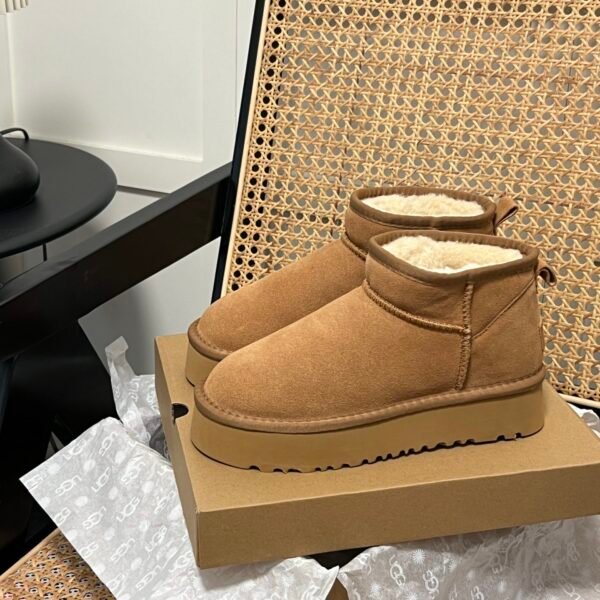 UGG Classic Ultra Mini - Boots