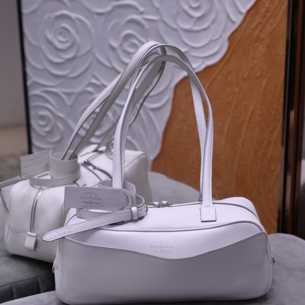 BAL ‼️ CARRIE Small Bowling Bag 'White'
