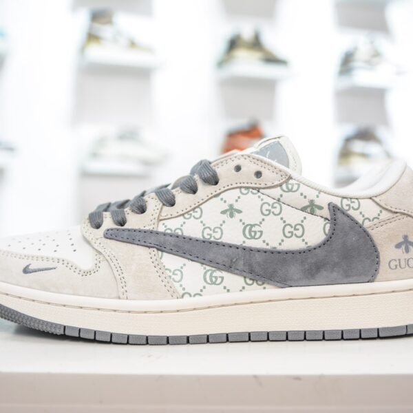 NK Air Jordan 1 Low OG x GG Beige/Gray - Sneakers