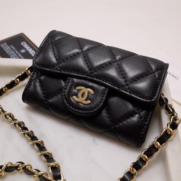 CC Classic Flap Card Holder on Chain Black Caviar - Bag