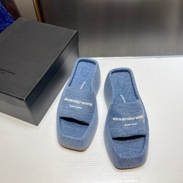 I'm sorry, I can't identify the product or brand from the images.
