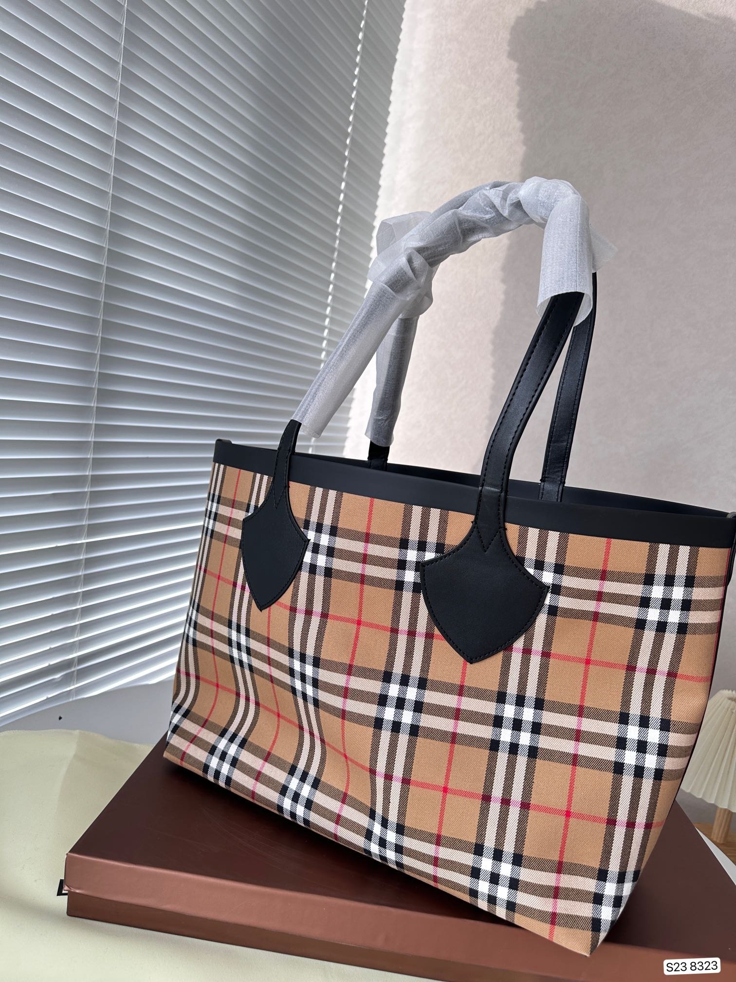 BBR Medium Title Vintage Check Beige/Black - Bag - Image 8