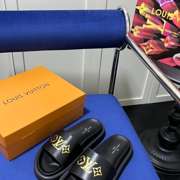 LV Waterfront - Slides