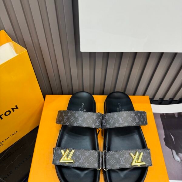 LV Waterfront Monogram Eclipse - Slides