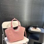 MIU Matelassé Shearling Tote Lamb Wool – Borsa