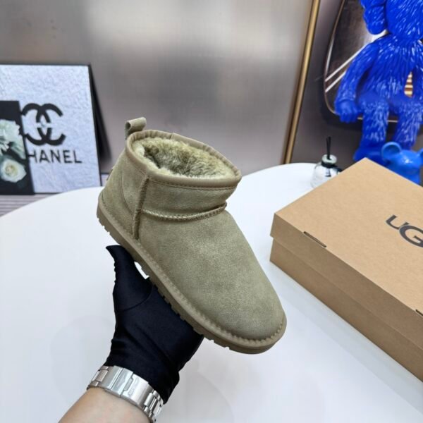UGG Classic Ultra Mini Suede - Boots