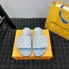 LV Waterfront - Slides – Tan · Ref. SH13323