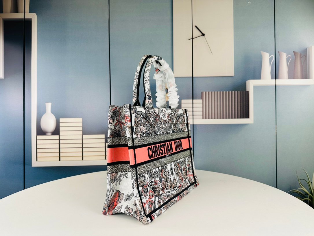 CD Book Tote Large Toile de Jouy - Bag - Image 3