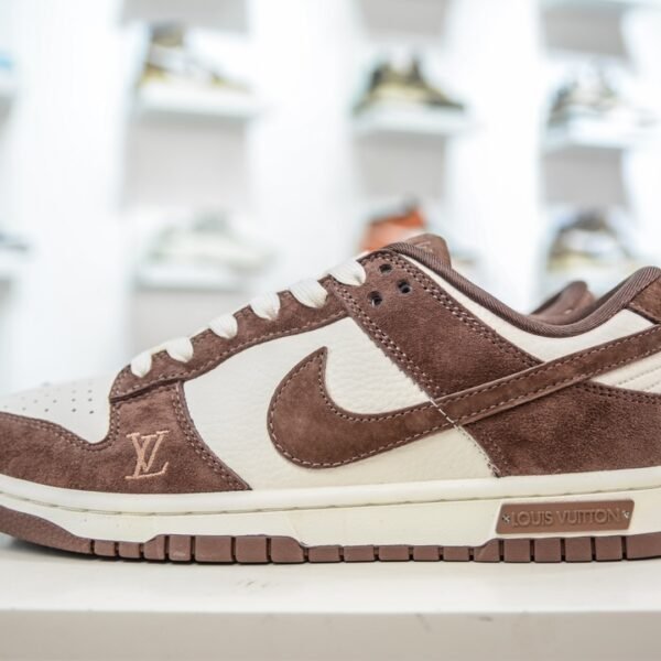 LV LV Trainer Sneaker - Sneakers