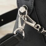 LV Discovery Bumbag – Bag