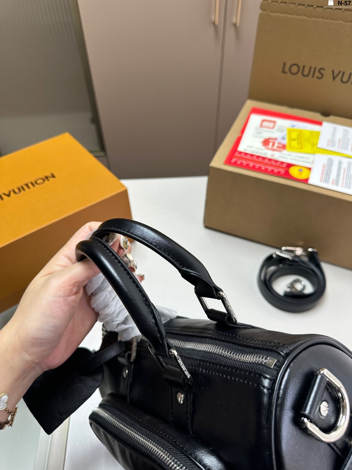 LV Soft Trunk Black Leather - Bag - Image 7