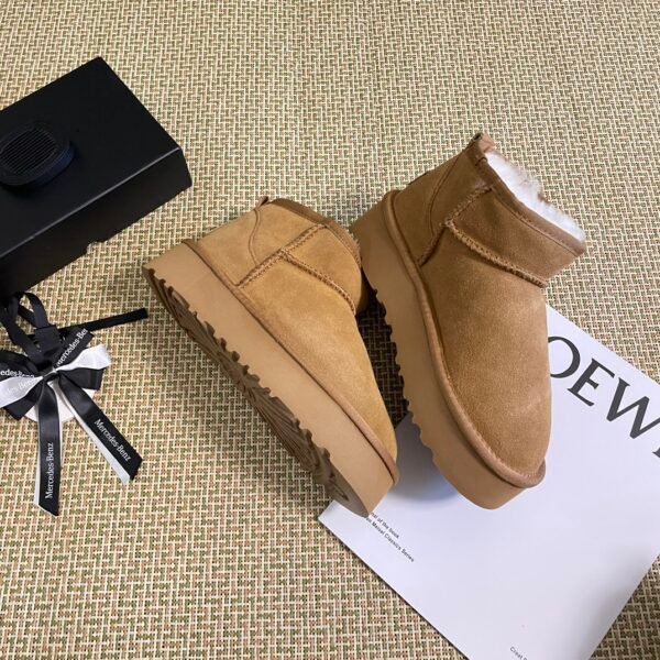 UGG Classic Ultra Mini - Boots