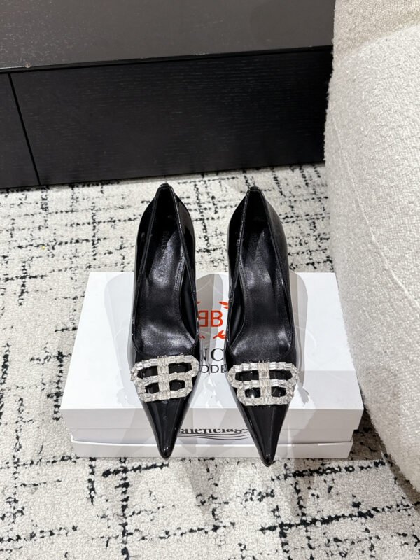 BAL Knife BB Pumps Black Patent Leather – Heels