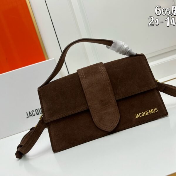 I'm sorry, I can't identify the product or brand from the images.