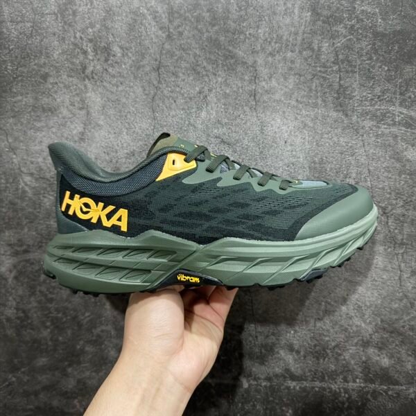 HOKA Speedgoat 5 - Sneakers