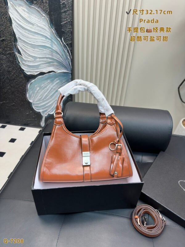 PR Cleo – Borsa