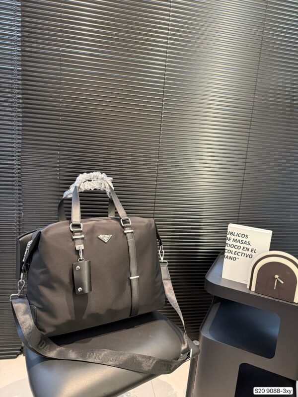 PR Re-Nylon and Saffiano Leather Travel Bag – Tasche