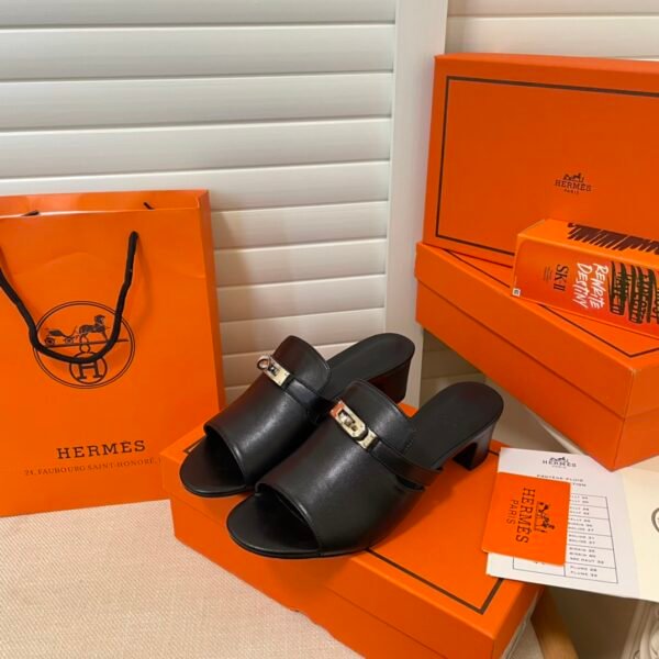 HM Oran Sandals - Sandals