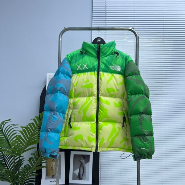 ```  
TNF 1996 Retro Nuptse KAWS - Jacket  
```