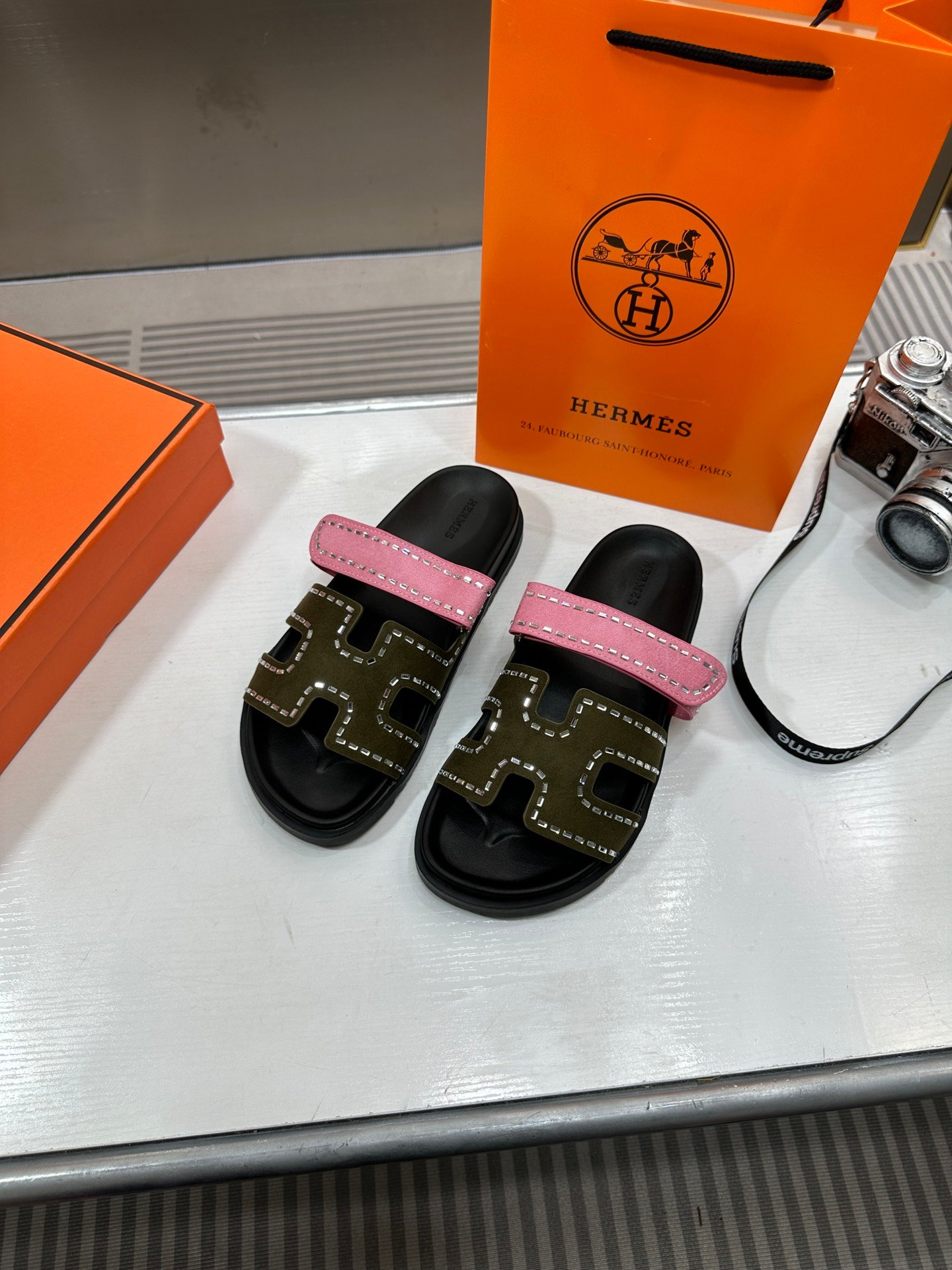 HM Chypre Sandals Pink/Olive Suede - Sandals