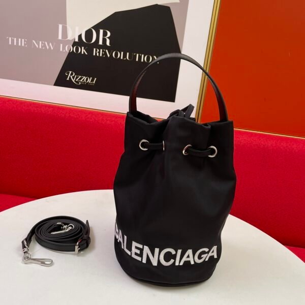 BAL Spring Summer New NAVY CABAS Bucket Bag