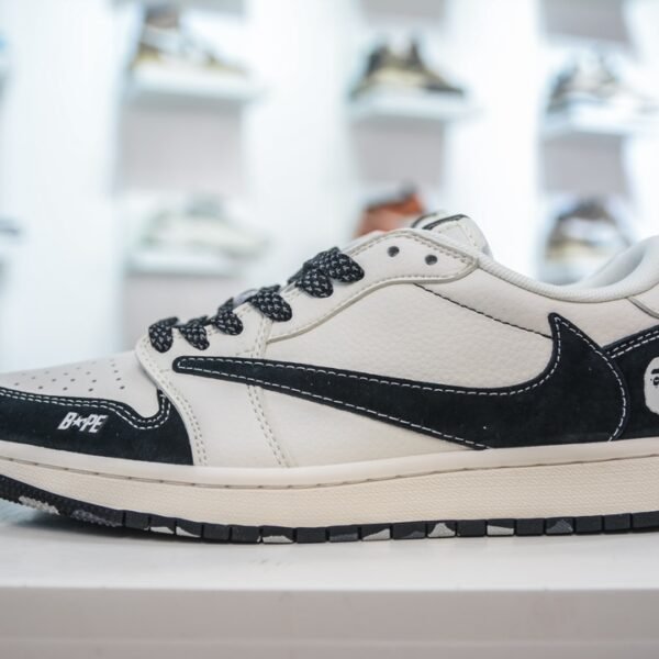 NK Air Jordan 1 Low OG Travis Scott x Fragment - Sneakers