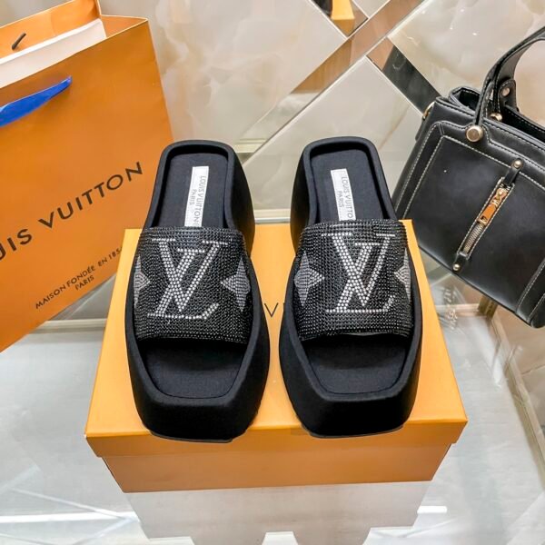 LV Pillow Comfort Mule - Slides