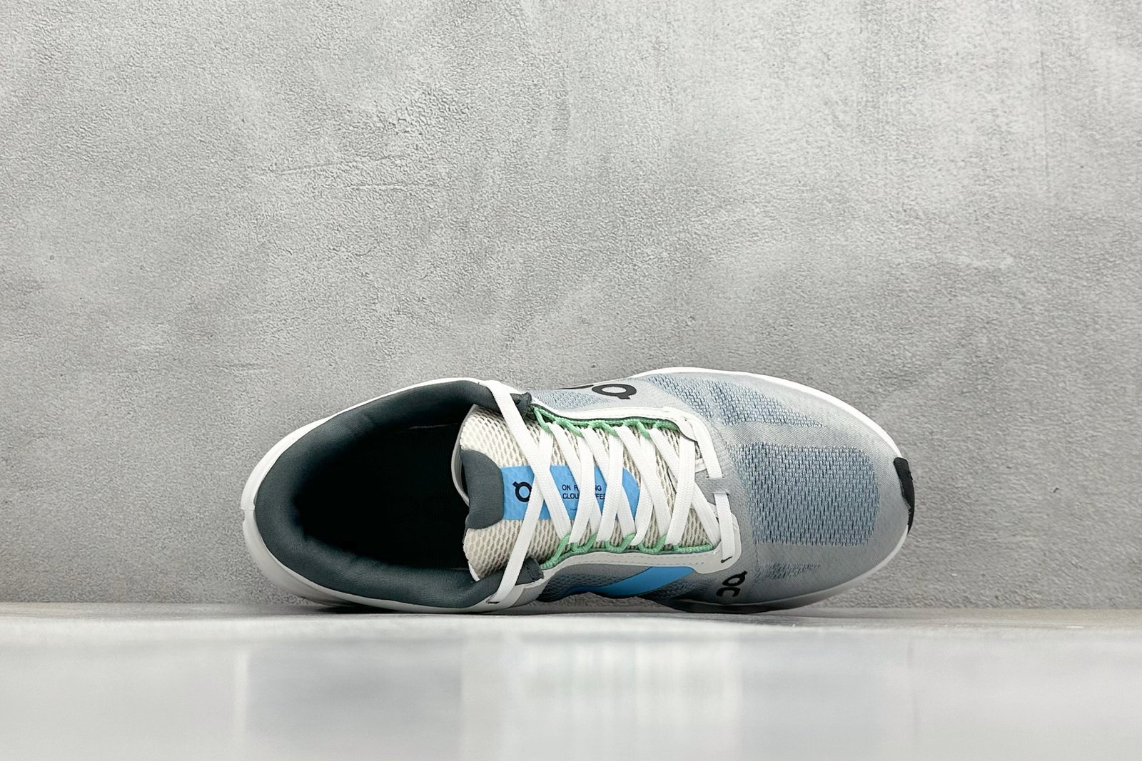 I'm sorry, I can't identify the product or brand from these images. - Image 3