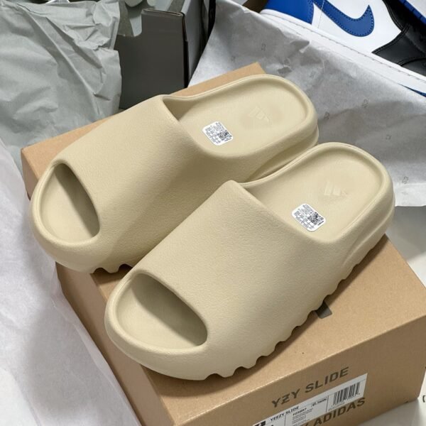 AD Yeezy Slide 7 Bone - Slides