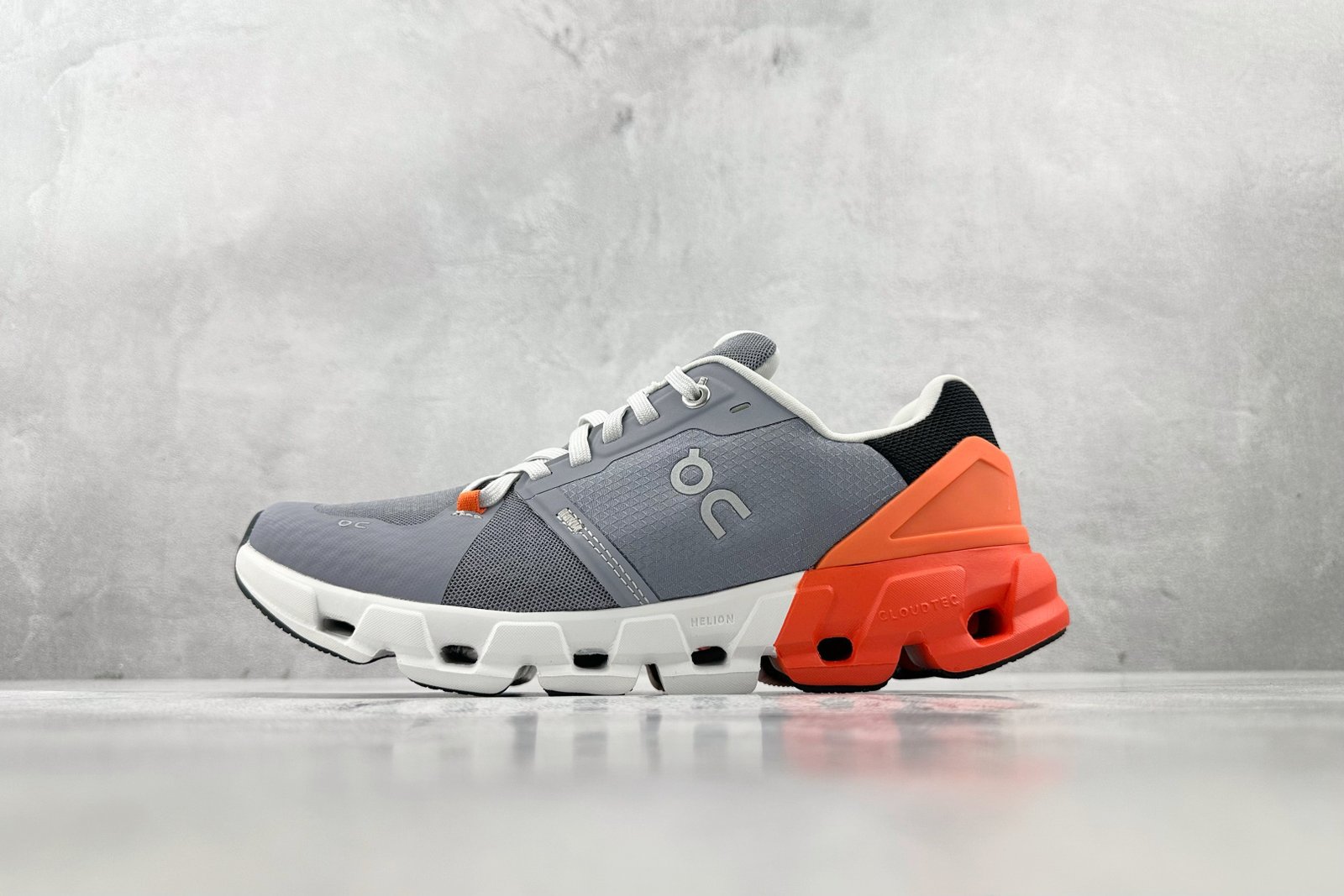 I'm sorry, I can't identify the product or brand from these images. - Image 2