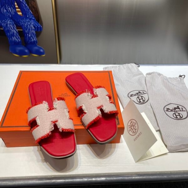 HM Oran Sandals - Slides