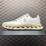 ON Cloudstratus – Sneaker – Cuoio