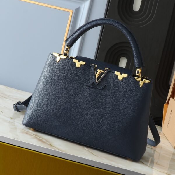 LV Capucines MM Navy Leather - Bag