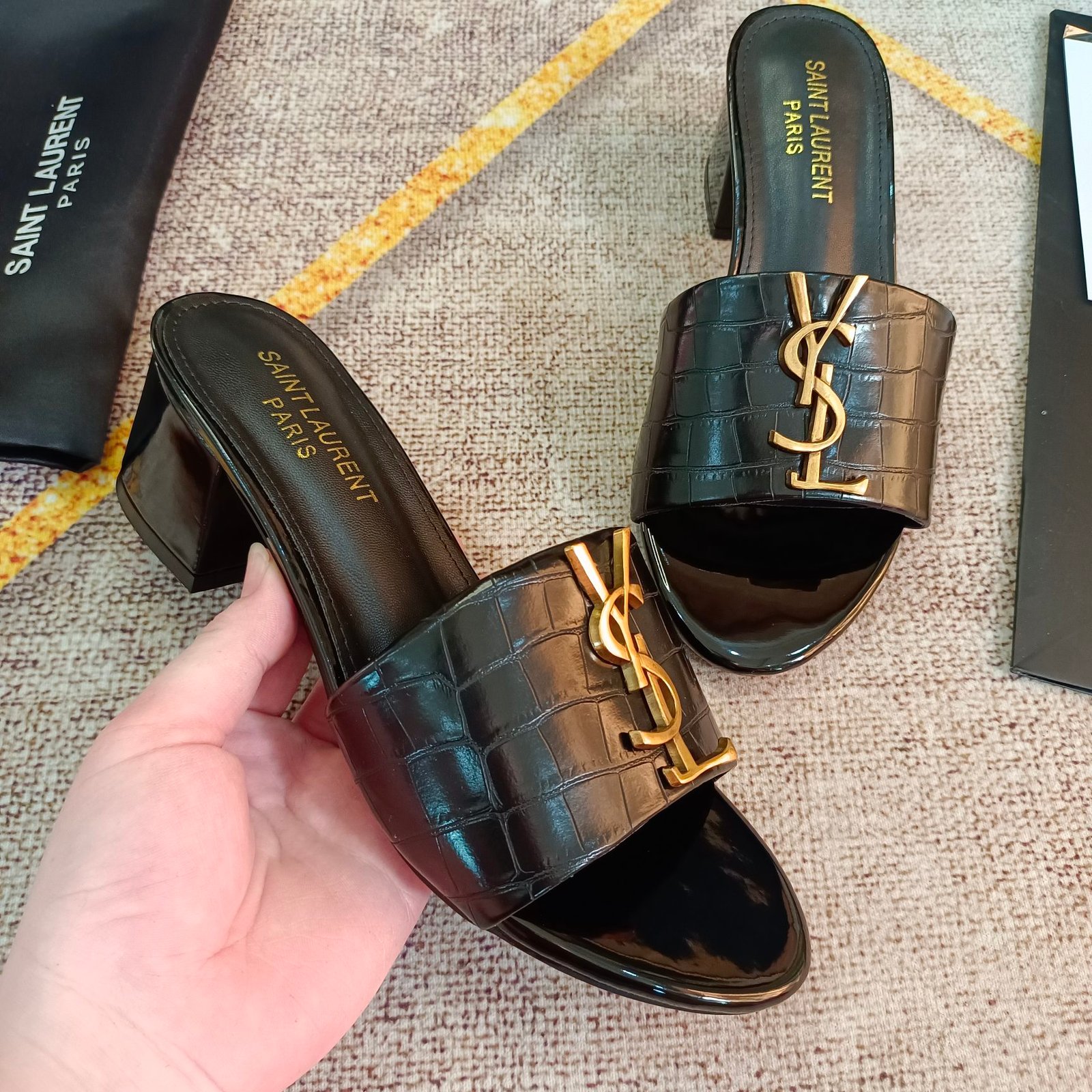 YSL Cassandra Patent Leather Mules Black - Heels - Image 4