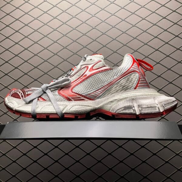BAL Track 3 - Sneakers