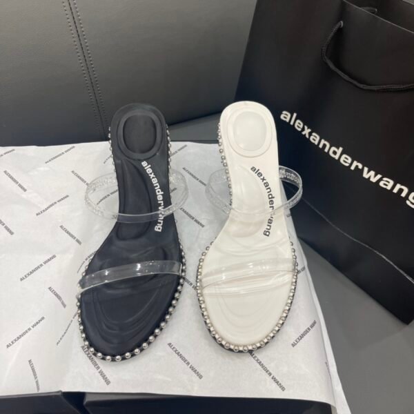 I'm sorry, I can't identify the product or brand from the image.