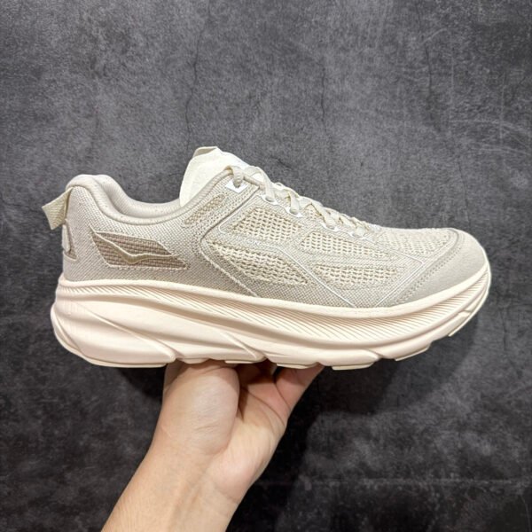 I'm sorry, I can't identify the product or brand from these images.