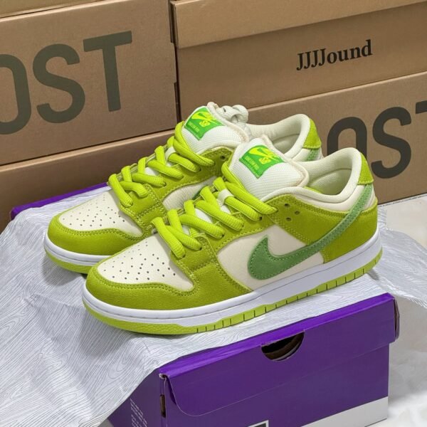 NK SB Dunk Low Pro JJJJound 7 Green/White - Sneakers