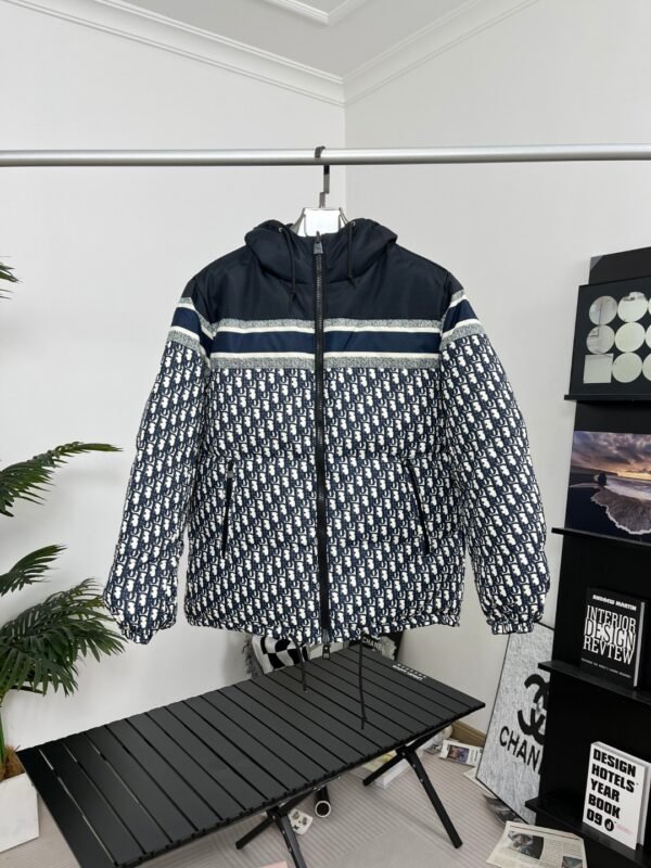 CD CD Oblique Puffer Jacket – Giacca