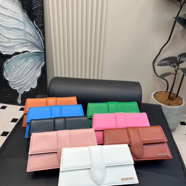 I'm sorry, I can't identify the product or brand from these images.
