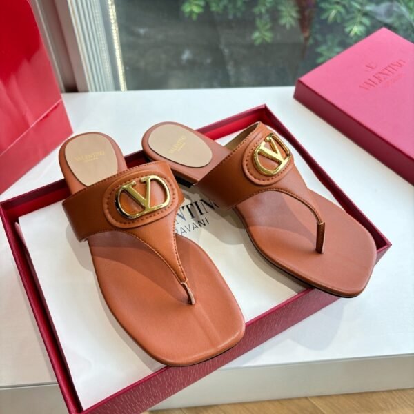 VLT VLogo Signature Thong Sandals - Sandals