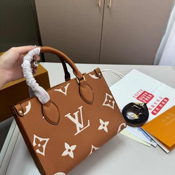 LV OnTheGo - Bag