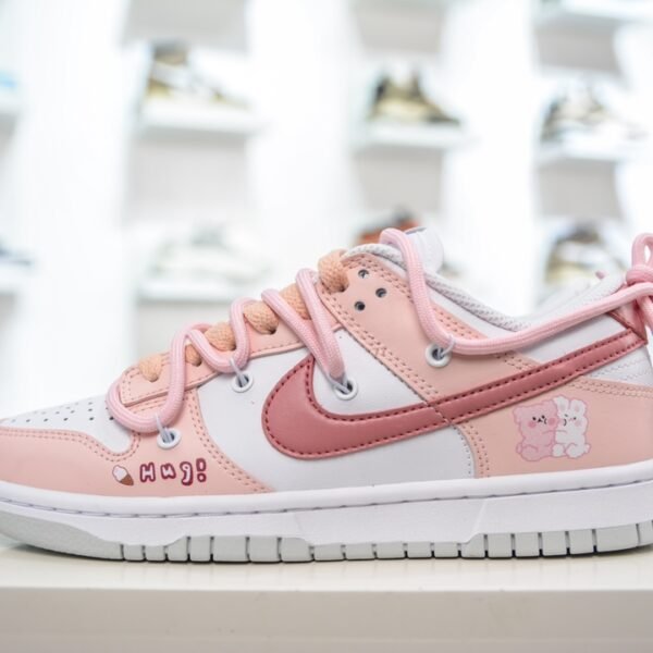 NK Dunk Low Year of the Rabbit - Sneakers